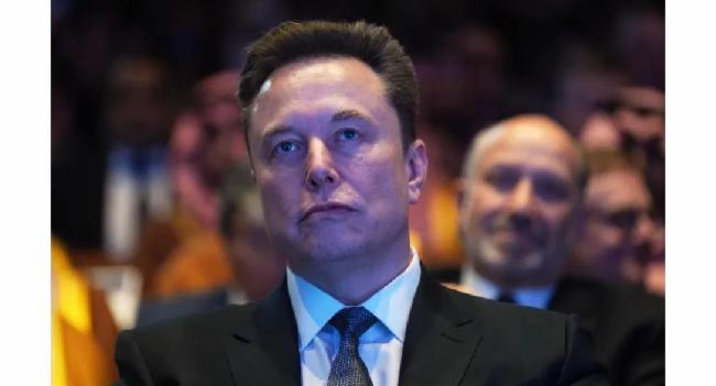 Elon Musk ලොව පළමු ට්‍රිලියනපතියා බවට පත්වෙයි